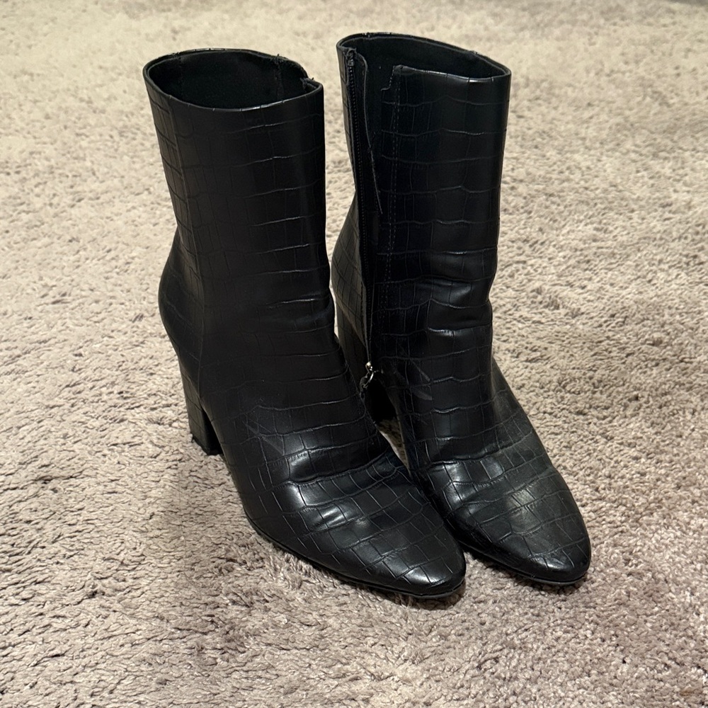 H&M Black Croc-Patterned Heeled Boots